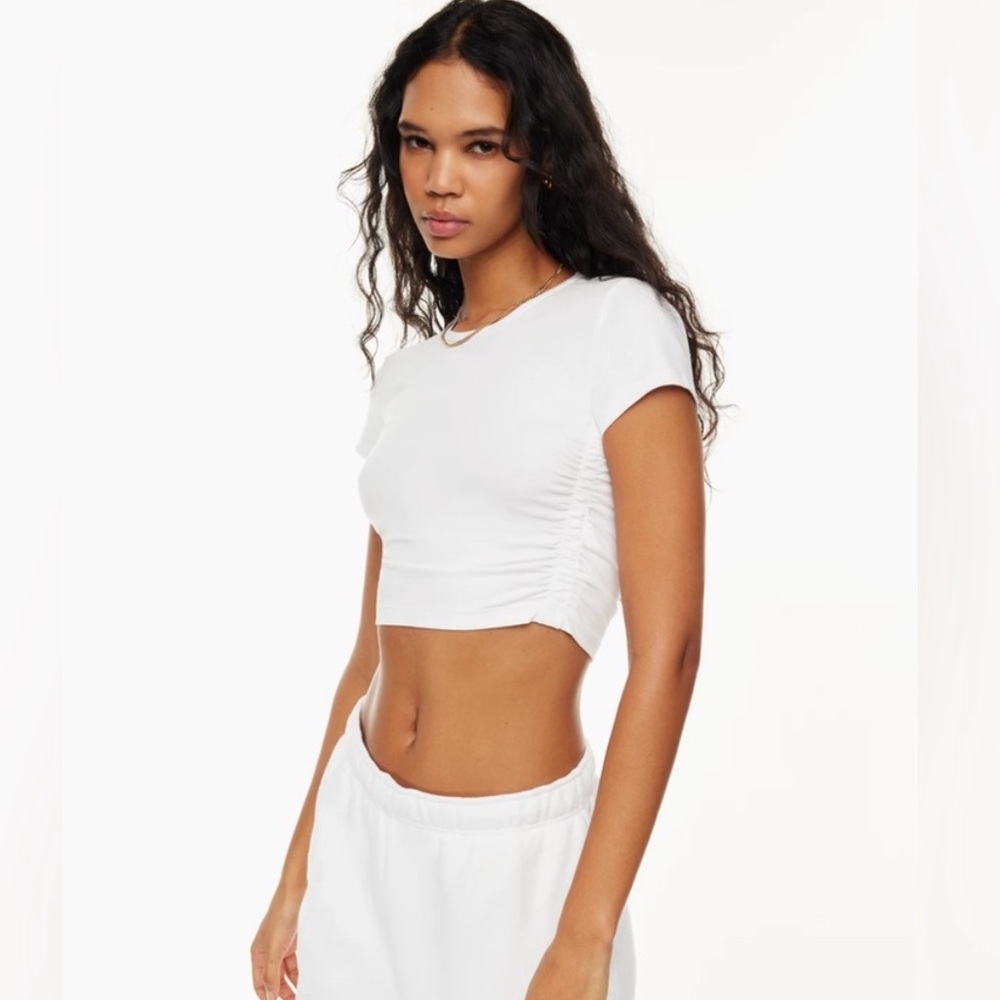 Aritzia TNA Chill Malibu Cropped Tshirt